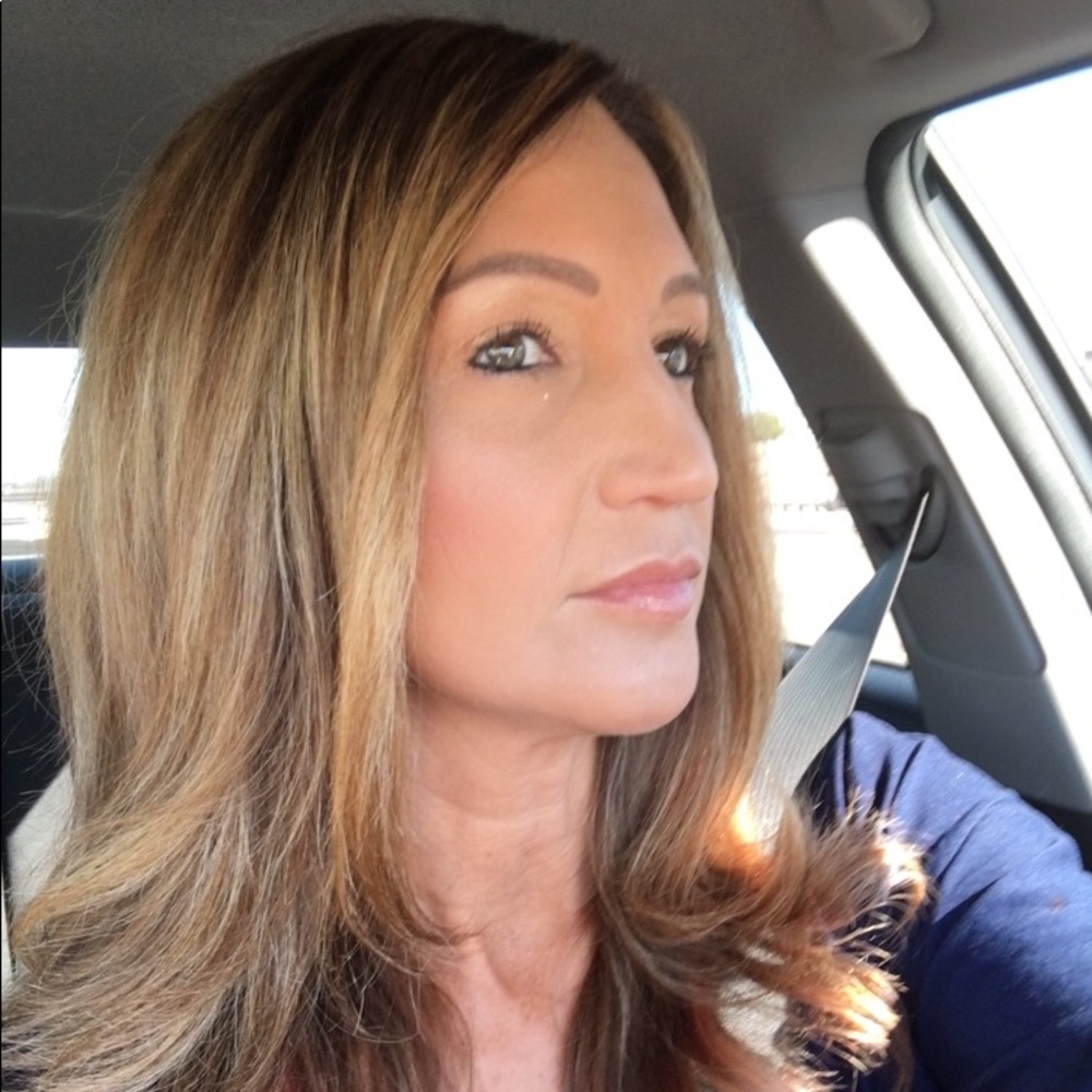 Meet your Posher, Jenn